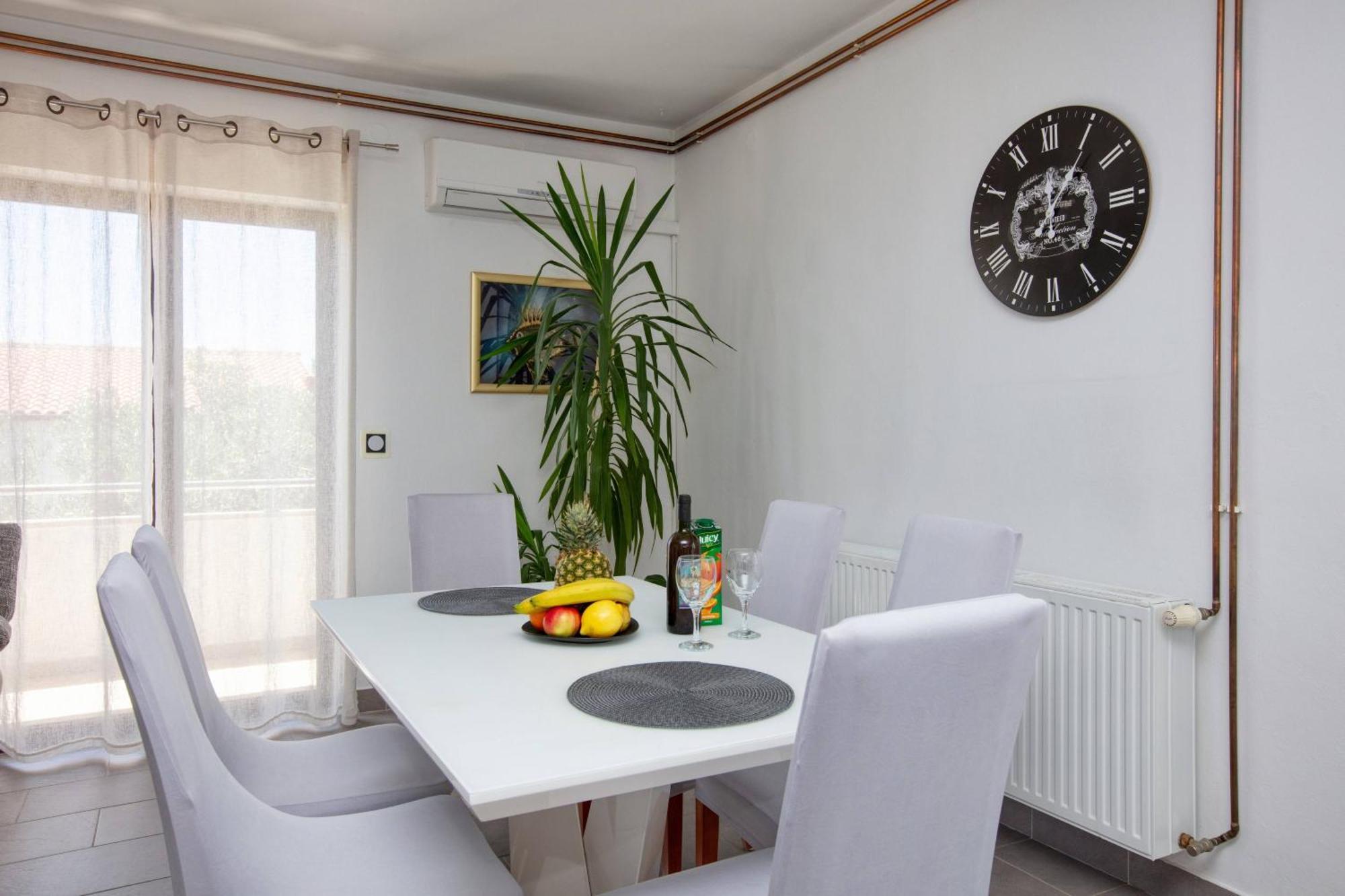 Apartments By The Sea Tisno, Murter - 812 Ruang foto