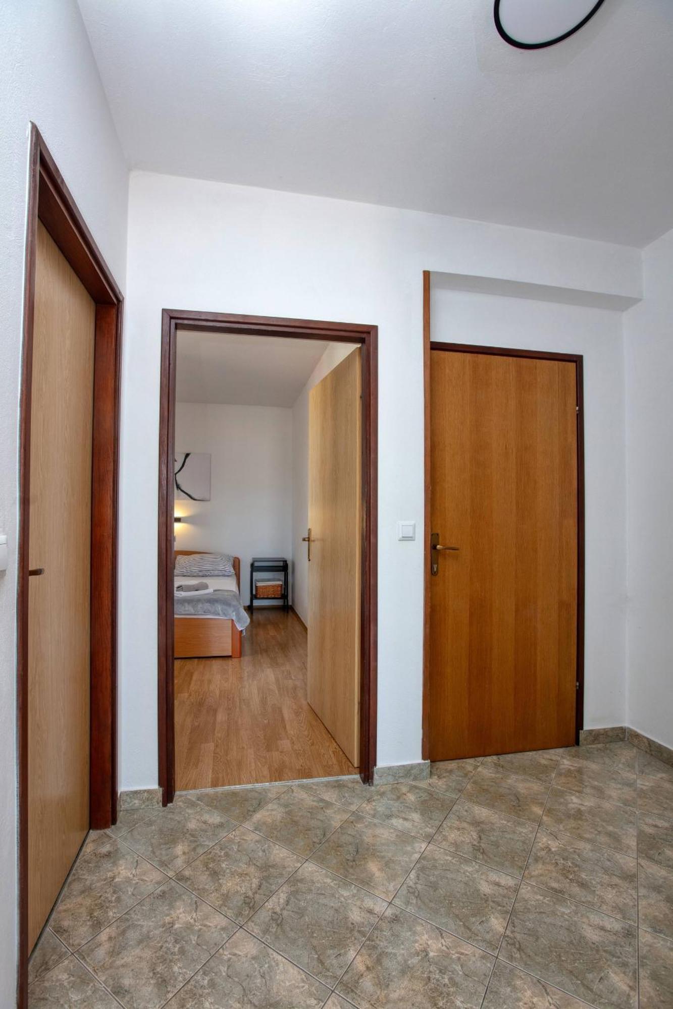 Apartments By The Sea Tisno, Murter - 812 Bagian luar foto